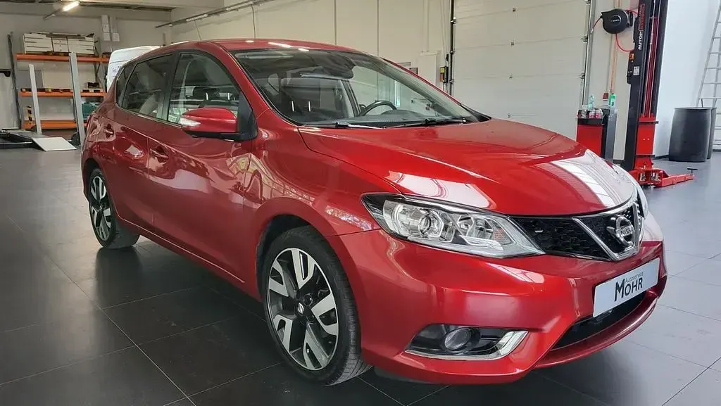 Gebraucht Nissan Pulsar Tekna 116 PS (85 kW) 2017 Rot Kleinwagen