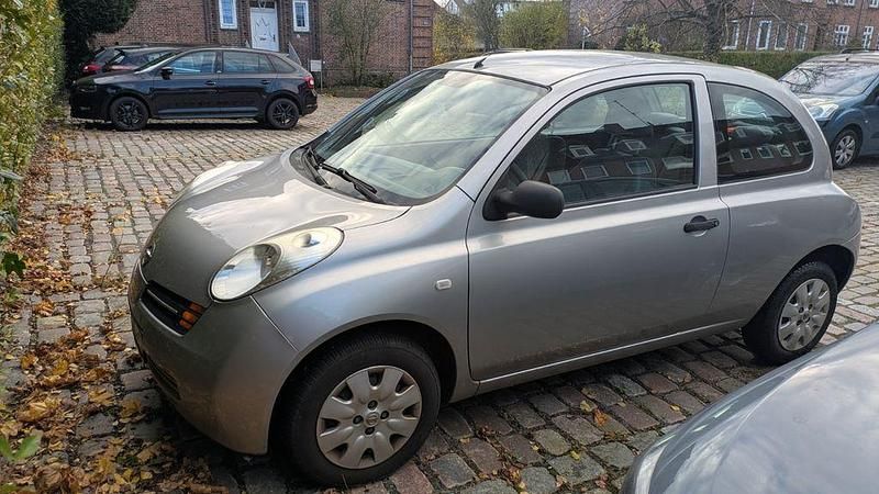 Gebraucht Nissan Micra 65 PS (47 kW) 2003 Silber Kleinwagen