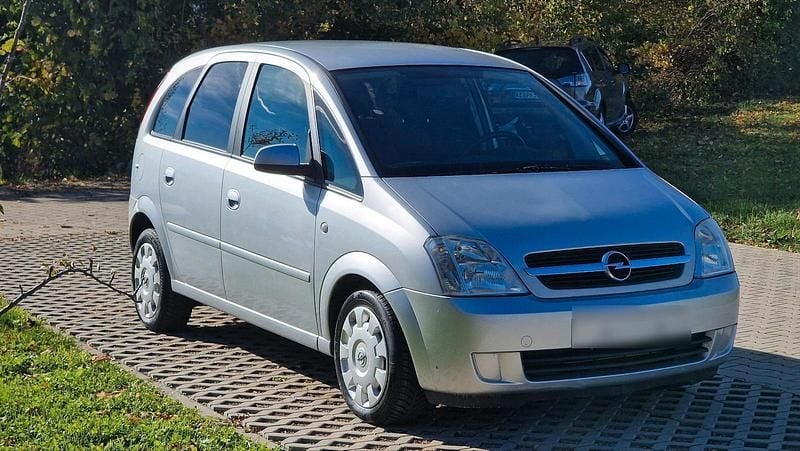 Gebraucht Opel Meriva 101 PS (74 kW) 2005 Silber Van / Kleinbus