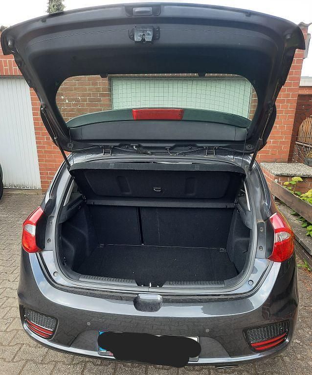 Gebraucht Kia Ceed Spirit 135 PS (99 kW) 2017 Grau Kleinwagen