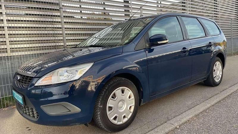 Blau Gebraucht 2009 Ford Focus Kombi | 3.990 € (Fairer Preis) - Bild 1/4