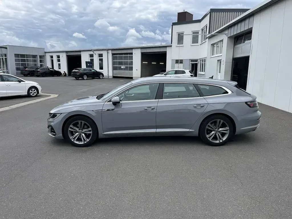 Gebraucht VW Arteon R-line 190 PS (139 kW) 2023 Grau Limousine