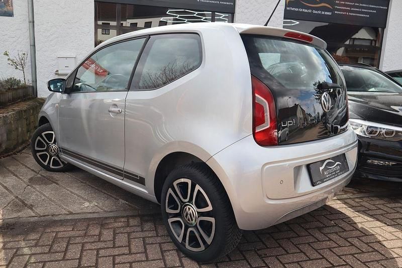 Gebraucht VW up! CLUB 60 PS (44 kW) 2015 Silber Kleinwagen