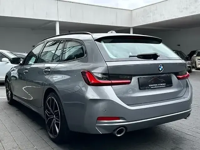 Gebraucht BMW 320 Shadowline 190 PS (139 kW) 2023 Grau Kombi