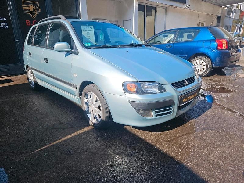 Grün Gebraucht 2004 Mitsubishi Space Star Van / Kleinbus | 2.390 € (Teuer) - Bild 1/4