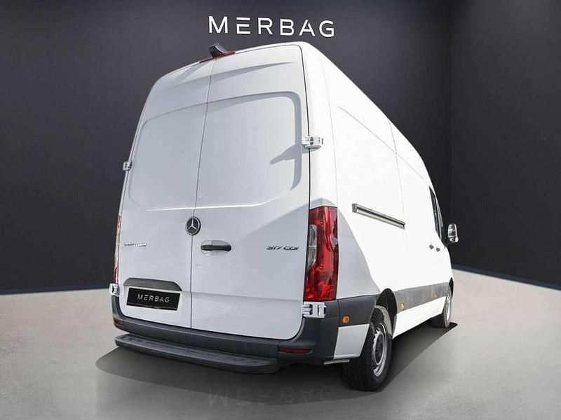 Gebraucht Mercedes Sprinter 170 PS (125 kW) 2021 Arktisweiß Van