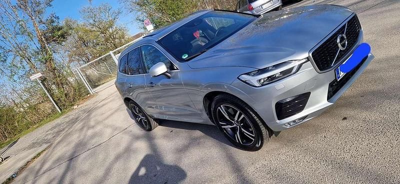 Gebraucht 2018 Volvo XC60 R-Design SUV | 27.800 € - Bild 1/4