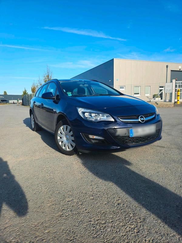 Blau Gebraucht 2015 Opel Astra Sport Kombi | 7.000 € - Bild 1/4