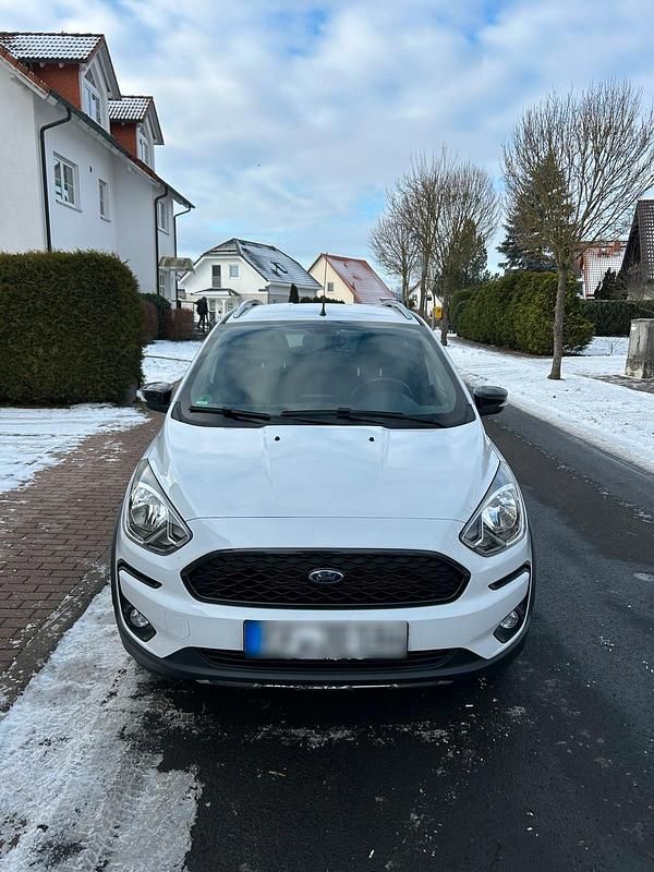 Gebraucht Ford Ka Plus Active 86 PS (63 kW) 2019 Weiß Kleinwagen