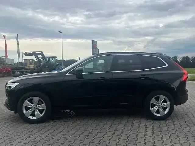 Gebraucht Volvo XC60 Core 197 PS (144 kW) 2023 Andere SUV