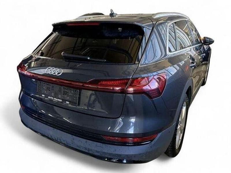 Gebraucht Audi e-tron Ambiente 230 kW (313 PS) 2021 Manhattangrau metallic SUV