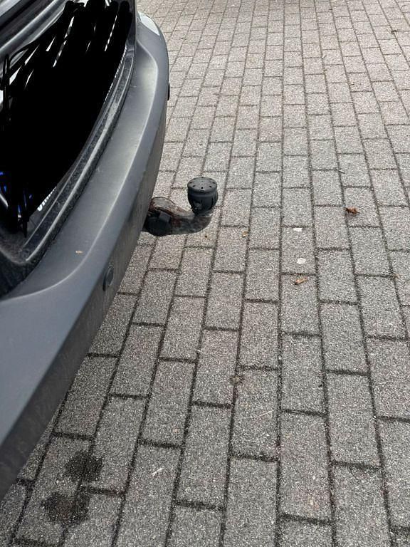 Gebraucht VW Tiguan Team 150 PS (110 kW) 2011 Schwarz SUV