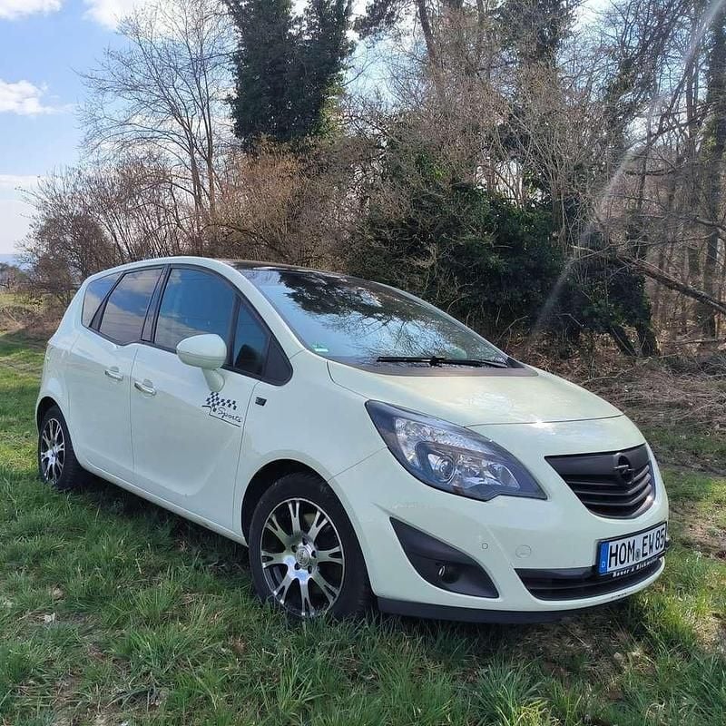 Beige Gebraucht 2012 Opel Meriva Innovation Van / Kleinbus | 3.500 € (Guter Preis) - Bild 1/4