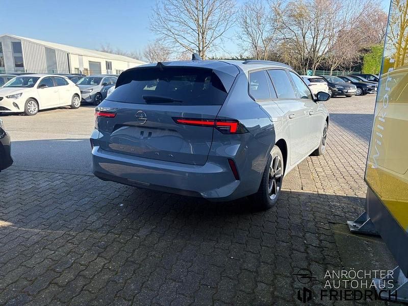 Neu Opel Astra Edition 131 PS (96 kW) 2025 Grau Kombi