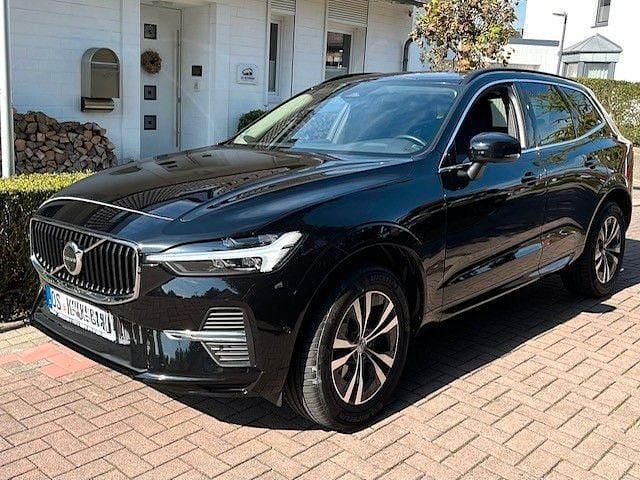 Schwarz Gebraucht 2022 Volvo XC60 Momentum SUV | 31.950 € (Guter Preis) - Bild 1/4