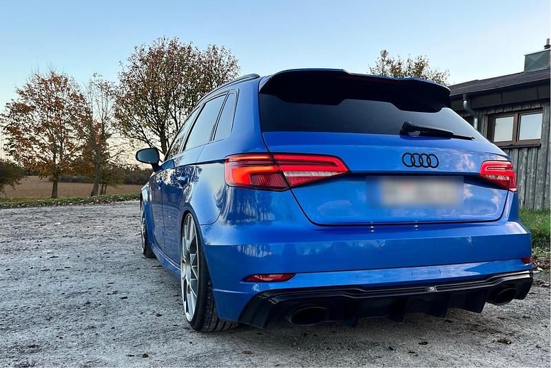 Gebraucht Audi RS3 Sportback Design 400 PS (294 kW) 2017 Blau Kleinwagen