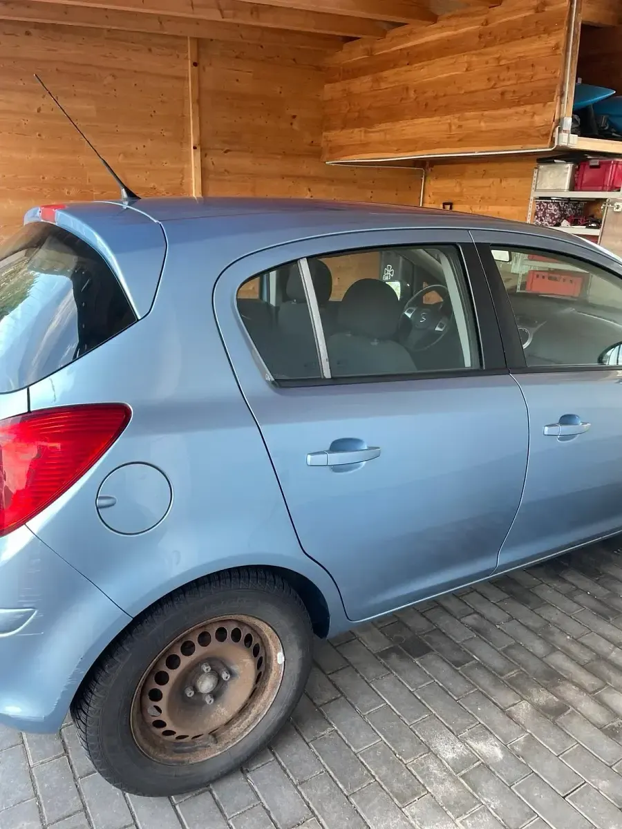 Gebraucht Opel Corsa Active 87 PS (63 kW) 2013 Blau Kleinwagen