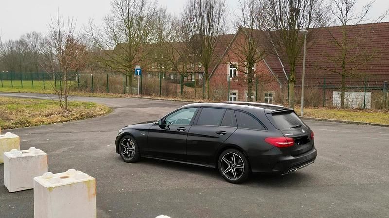 Gebraucht Mercedes C43 AMG AMG 367 PS (269 kW) 2017 Schwarz Kombi