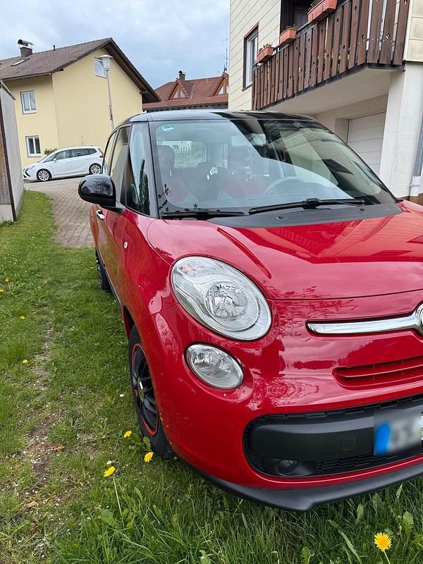 Gebraucht Fiat 500L 95 PS (69 kW) 2013 Rot Van / Kleinbus