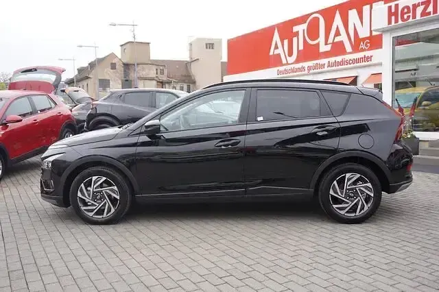 Neu Hyundai Bayon 101 PS (74 kW) 2025 Schwarz SUV