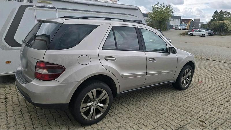 Gebraucht Mercedes ML320 2006 Grau SUV