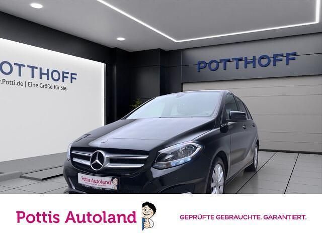 Schwarz Gebraucht 2018 Mercedes B180 Style Van / Kleinbus | 16.997 € (Fairer Preis) - Bild 1/4