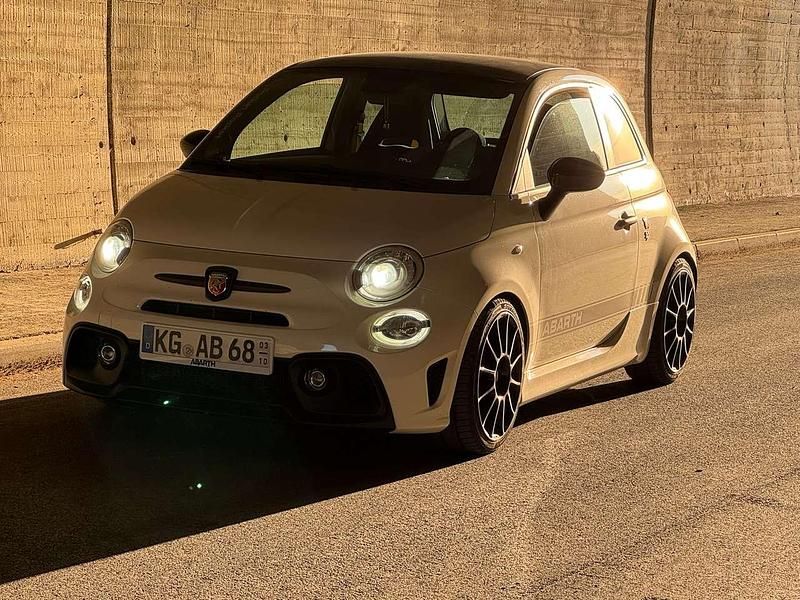 Gebraucht Abarth 595 Competizione 180 PS (132 kW) 2019 Weiß Kleinwagen