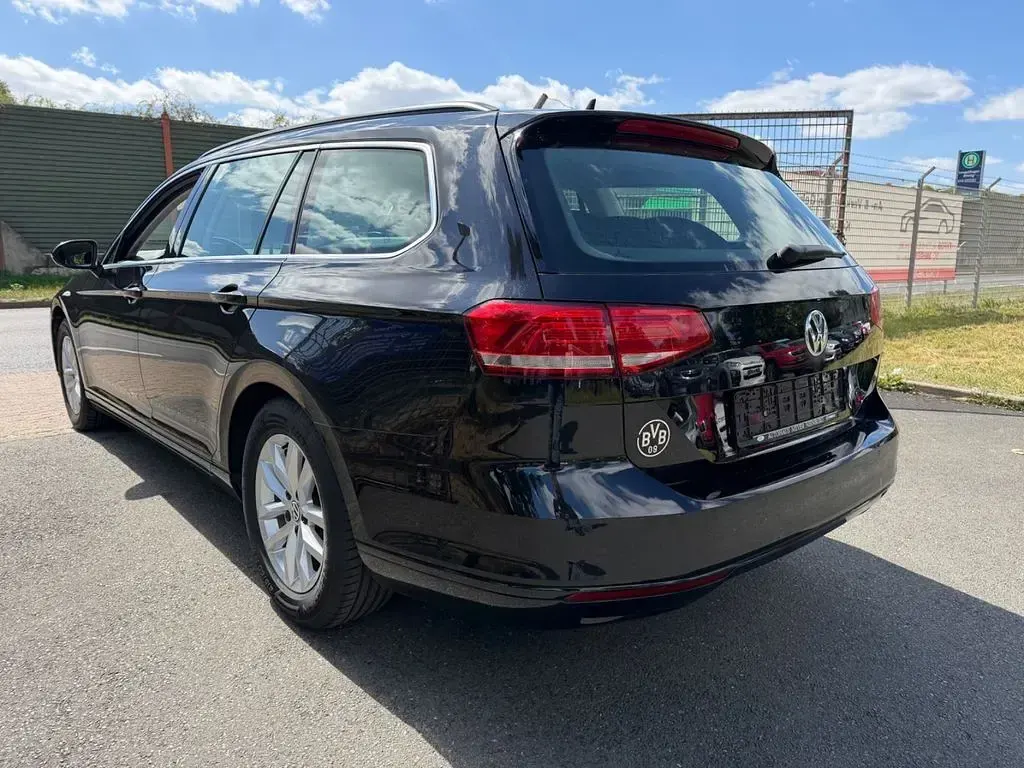 Gebraucht VW Passat Comfortline 150 PS (110 kW) 2016 Schwarz Kombi