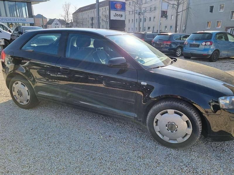 Gebraucht Audi A3 Attraction 102 PS (75 kW) 2008 Schwarz Kleinwagen