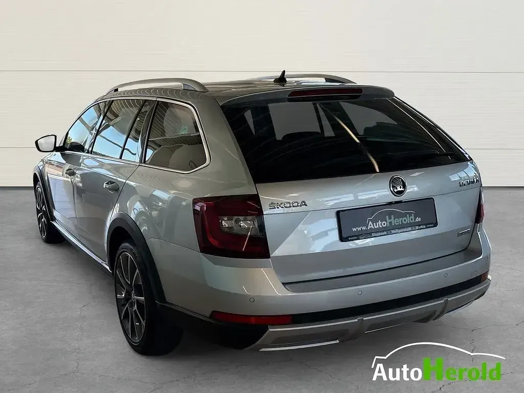 Gebraucht Skoda Octavia 190 PS (139 kW) 2019 Silber Kombi