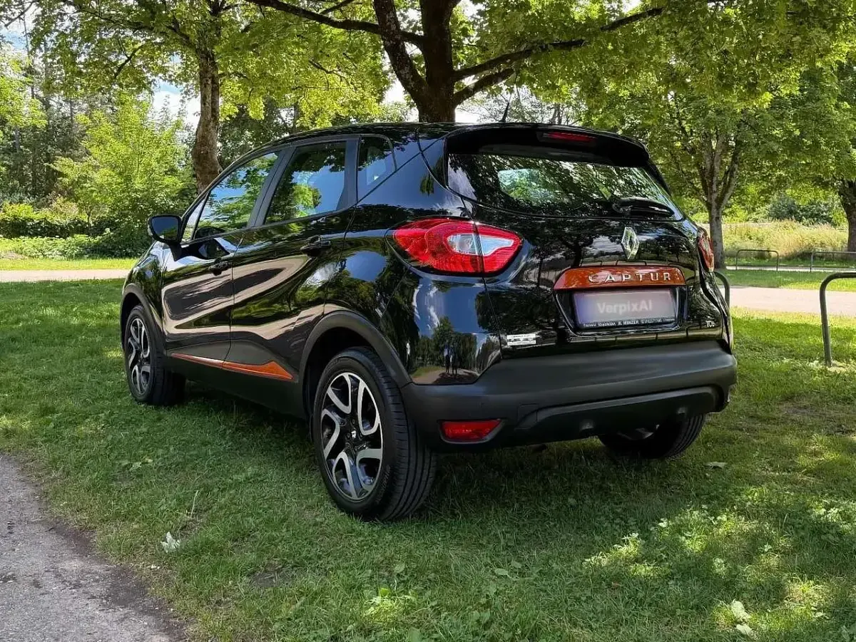 Gebraucht Renault Captur Dynamique 90 PS (66 kW) 2014 Sternenschwarz SUV