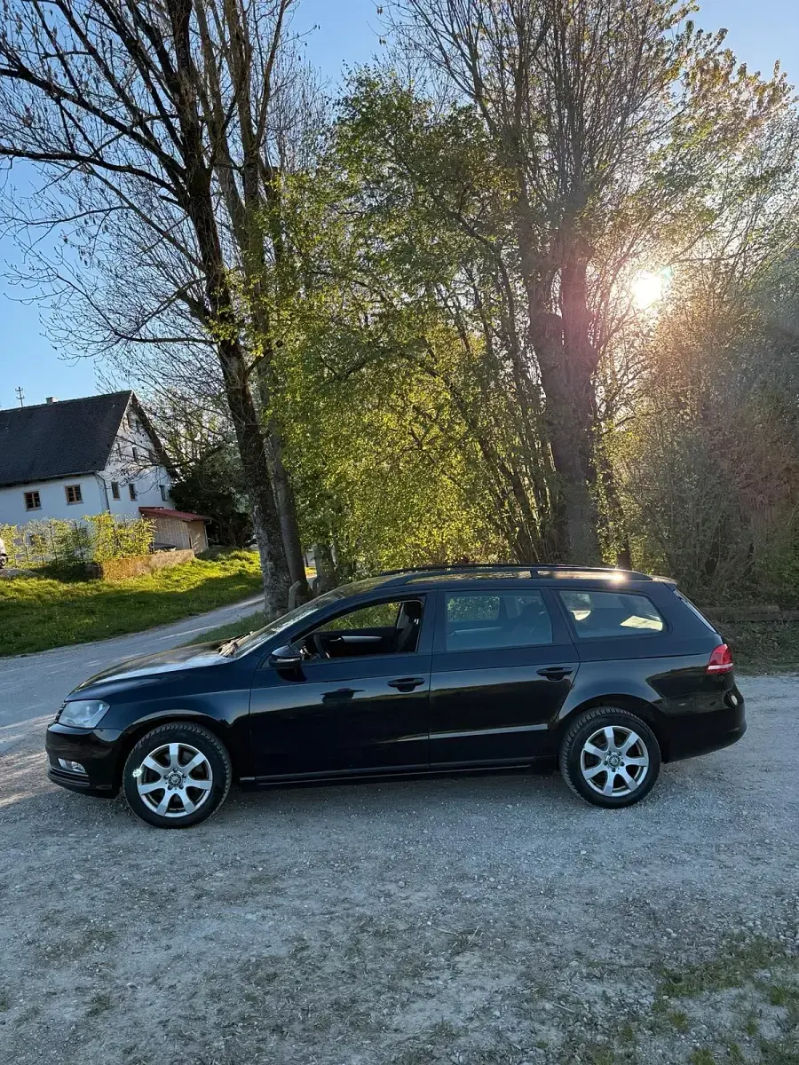 Second-hand VW Passat 140 CP (102 kW) 2013 Negru Break