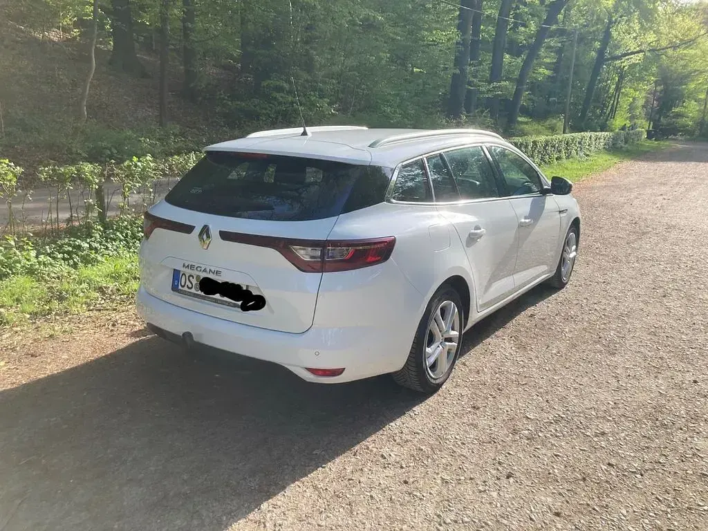 Gebraucht Renault Mégane Intens 116 PS (85 kW) 2020 Weiß Limousine