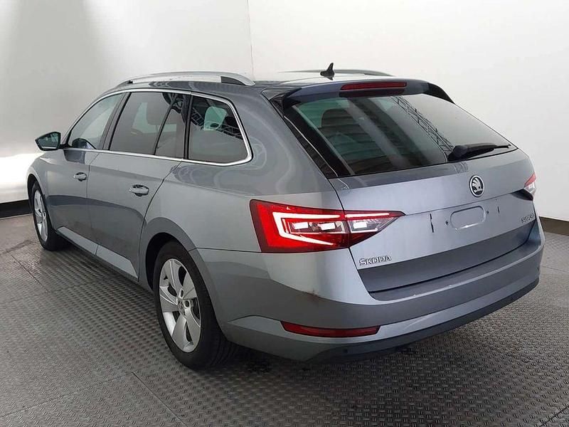 Gebraucht Skoda Superb Ambition 150 PS (110 kW) 2017 Grau Kombi