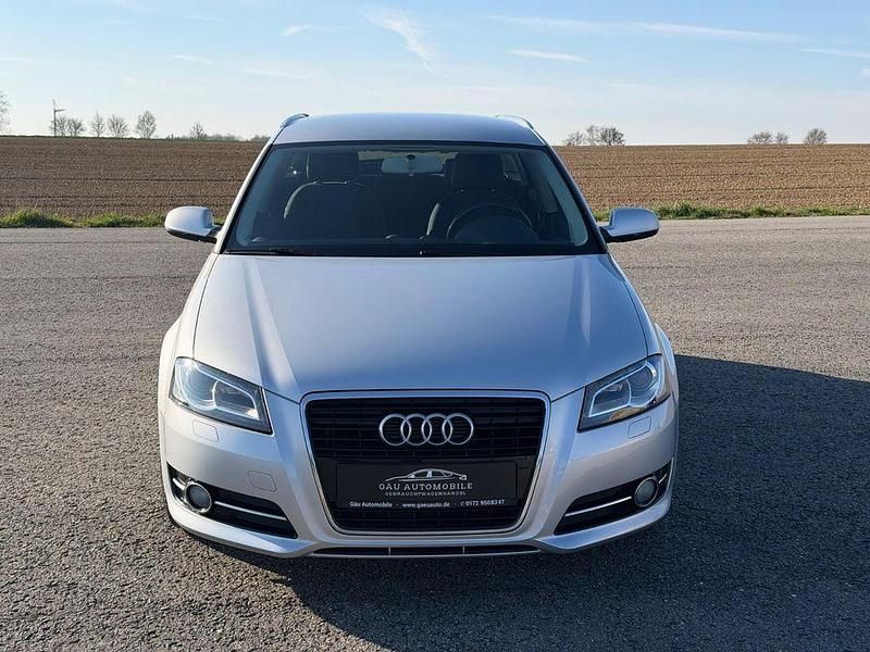 Gebraucht Audi A3 Attraction 125 PS (91 kW) 2013 Silber Limousine
