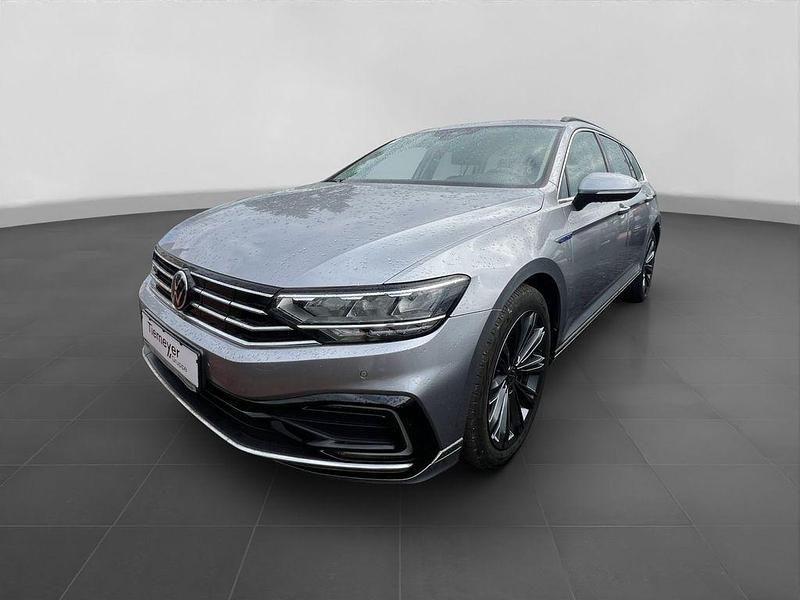 Gebraucht VW Passat Pro 218 PS (160 kW) 2021 Silber Kombi