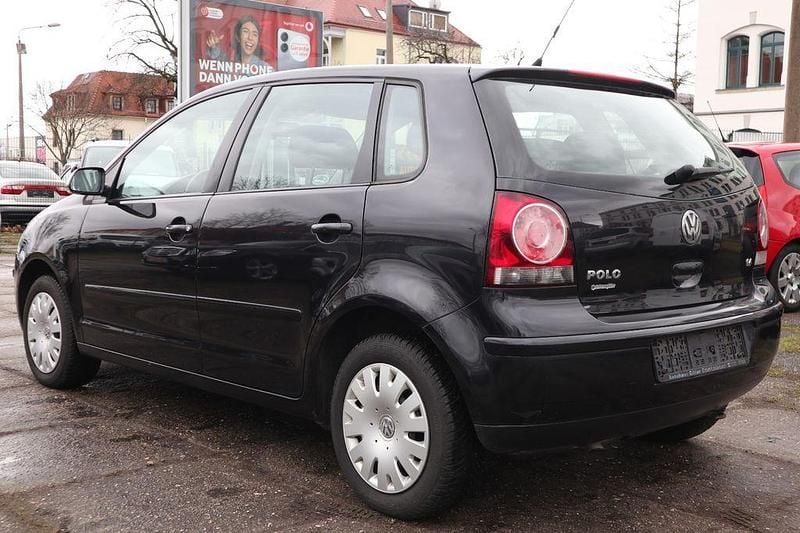 Gebraucht VW Polo Comfortline 80 PS (58 kW) 2009 Schwarz Kleinwagen