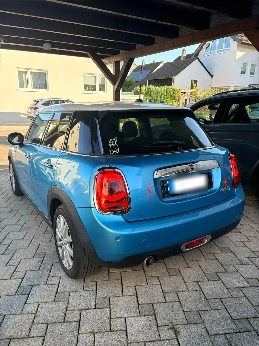 Second-hand Mini Cooper D 116 CP (85 kW) 2015 Albastru Hatchback