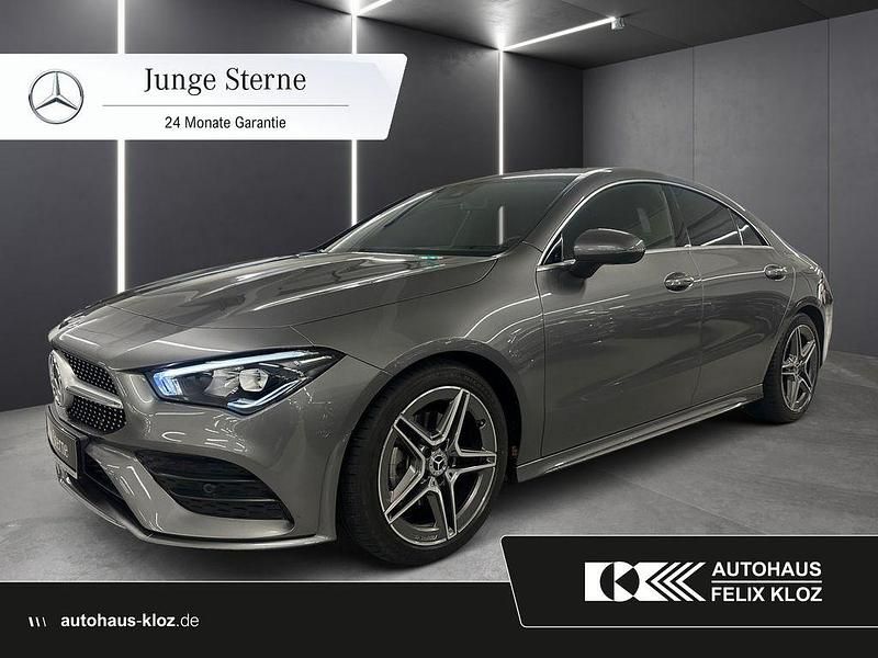 Lack mountaingrau Gebraucht 2022 Mercedes CLA200 AMG line Coupé | 32.900 € (Fairer Preis) - Bild 1/4