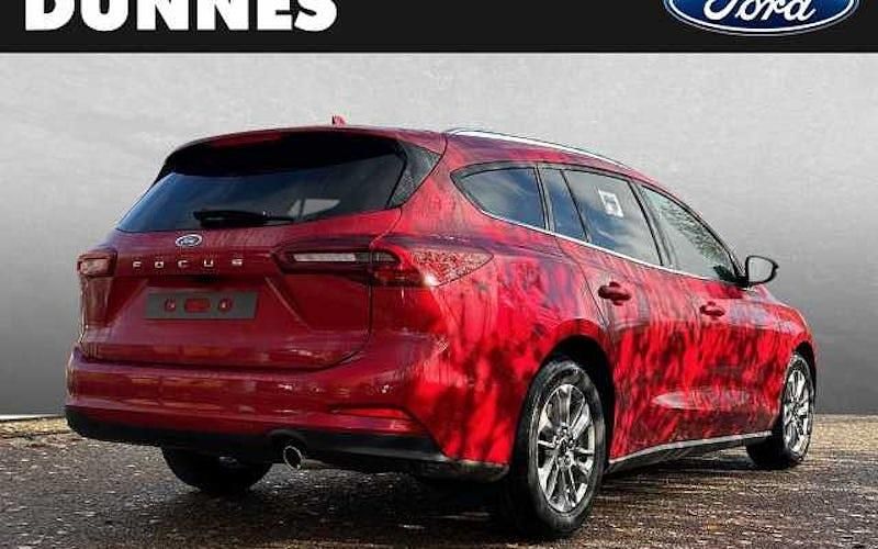 Neu Ford Focus ST 155 PS (114 kW) 2026 Rot Kombi