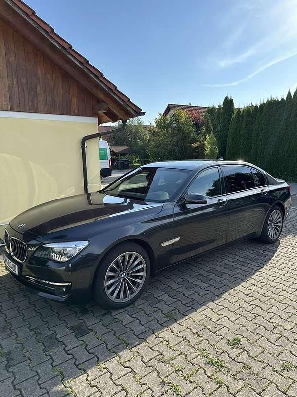 Gebraucht 2013 BMW 730L Limousine | 16.700 € (Fairer Preis) - Bild 1/4
