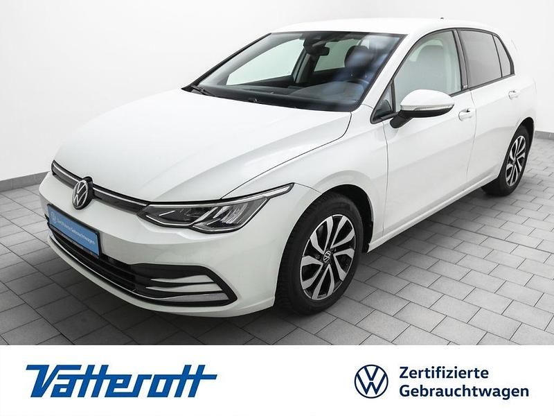 Gebraucht VW Golf VII Active 150 PS (110 kW) 2021 Weiss Kleinwagen