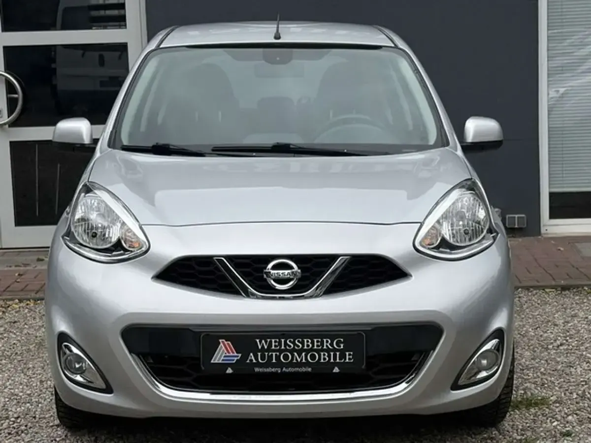Gebraucht Nissan Micra Acenta 80 PS (58 kW) 2016 Silber Kleinwagen