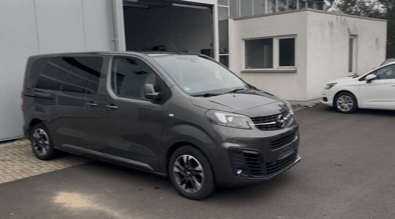 Grau Gebraucht 2020 Opel Zafira Life Van | 32.990 € (Fairer Preis) - Bild 1/4