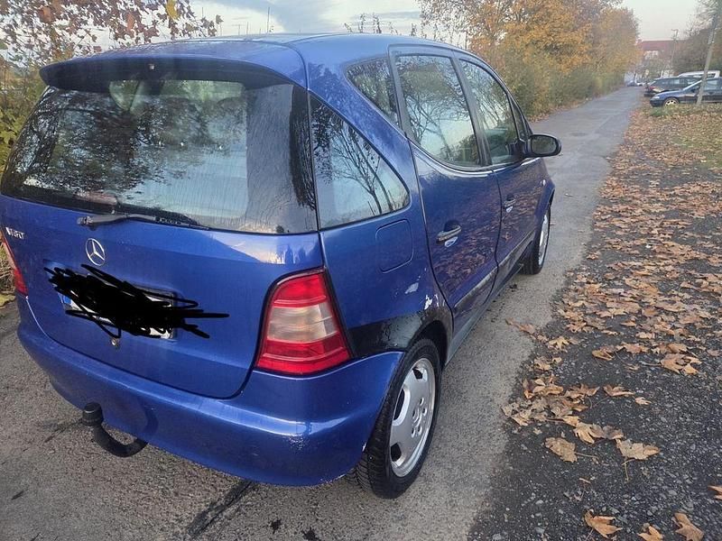Blau Gebraucht 2000 Mercedes A160 Elegance Van / Kleinbus | 650 € (Superpreis) - Bild 1/4