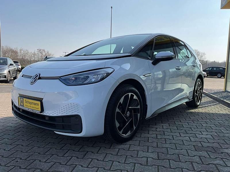 Gebraucht VW ID.3 Pro Performance 150 kW (204 PS) 2022 Weiß Kleinwagen