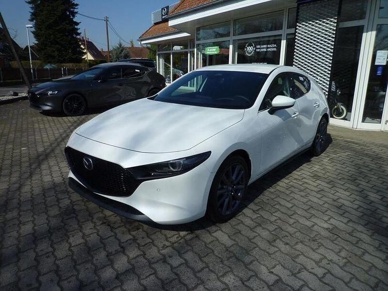 Neu Mazda 3 Center-Line 140 PS (102 kW) 2025 Snowflake white pearl Limousine