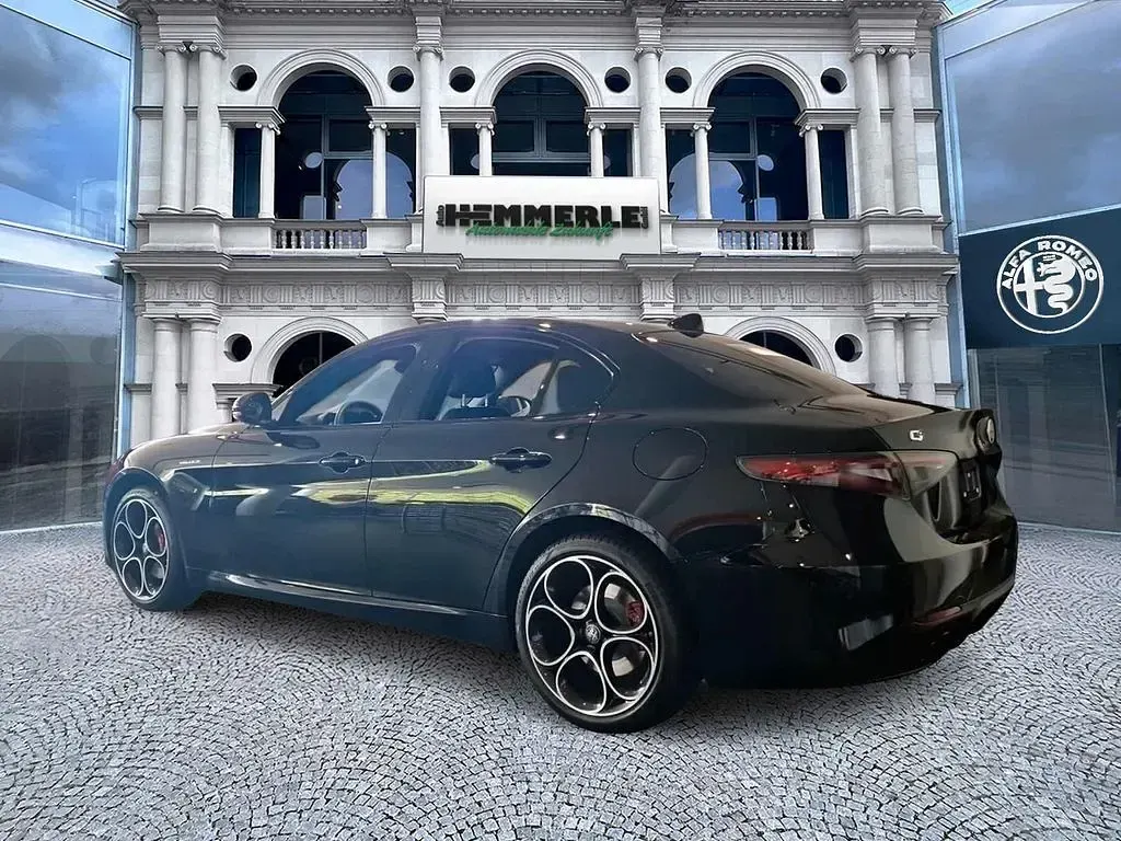Neu Alfa Romeo Giulia Veloce 280 PS (205 kW) 2026 Schwarz Limousine