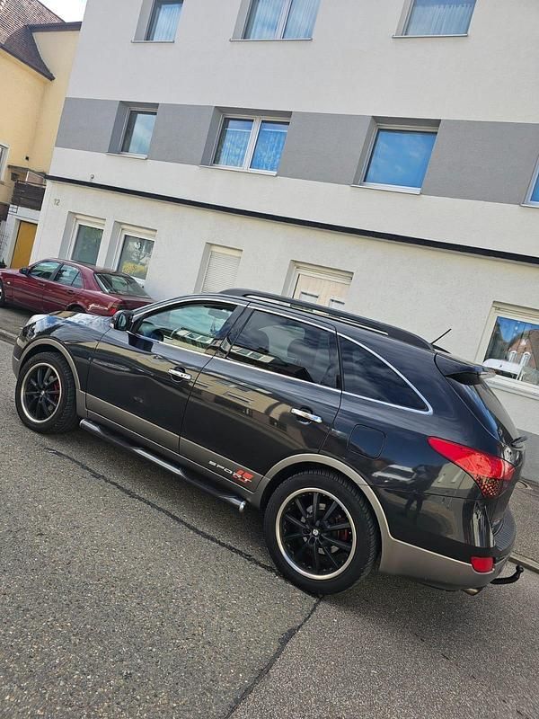 Schwarz Gebraucht 2009 Hyundai Veracruz SUV | 8.599 € (Fairer Preis) - Bild 1/4
