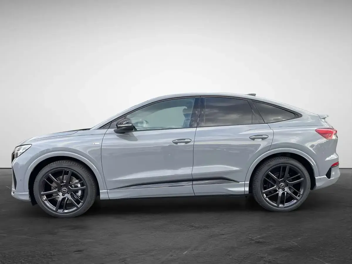 Neu Audi Q4 Sportback e-tron Performance 244 kW (333 PS) 2026 Grau SUV